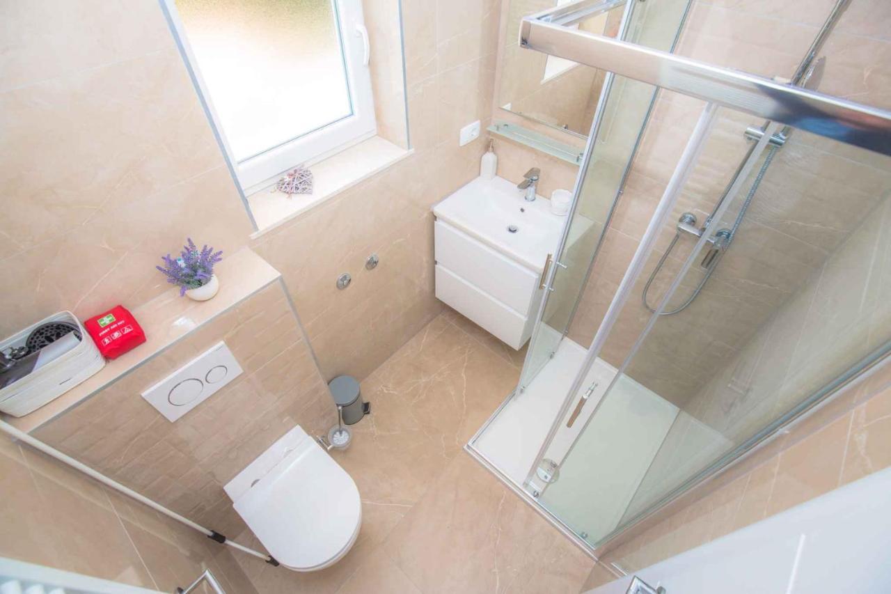 Apartments In Rogoznica 40364 エクステリア 写真