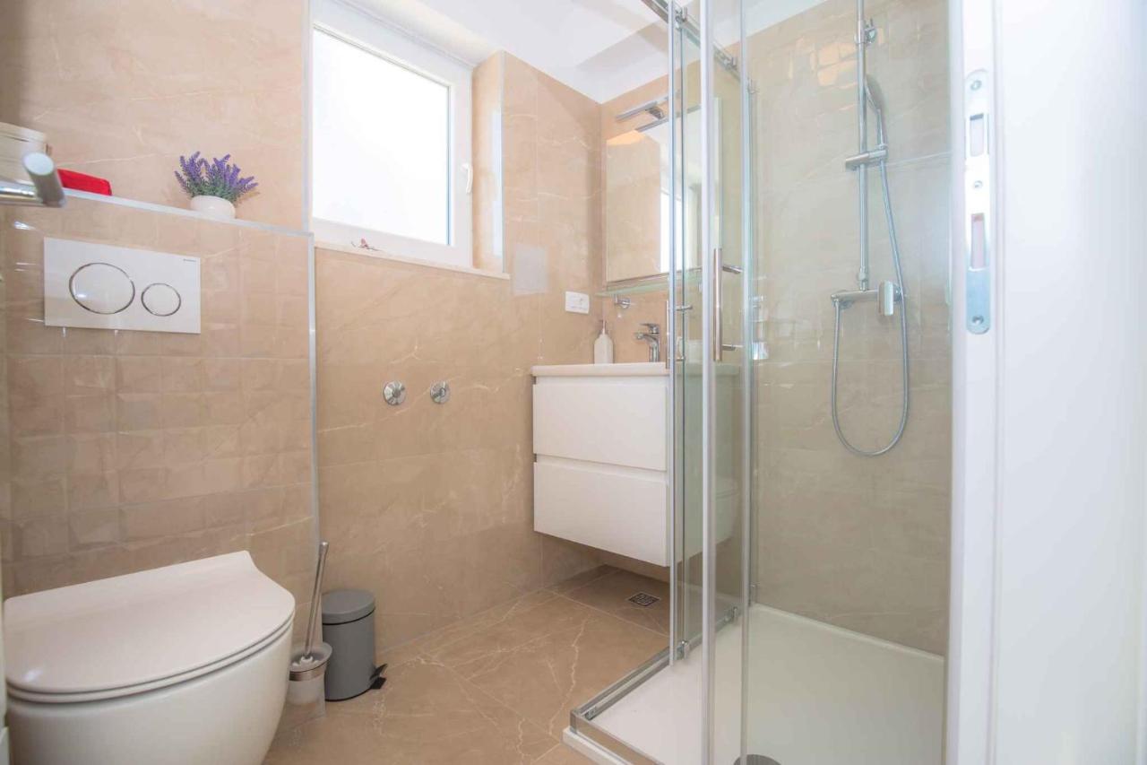 Apartments In Rogoznica 40364 エクステリア 写真