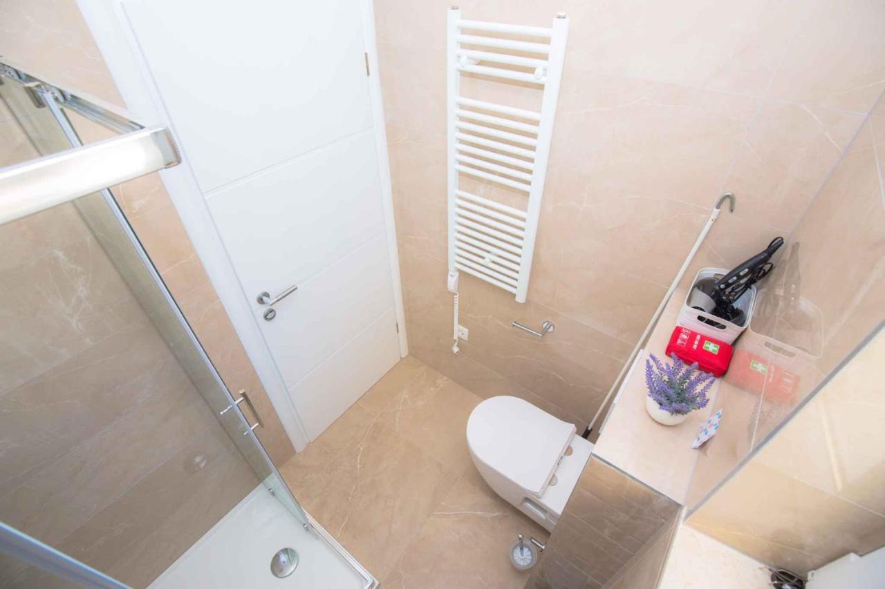 Apartments In Rogoznica 40364 エクステリア 写真