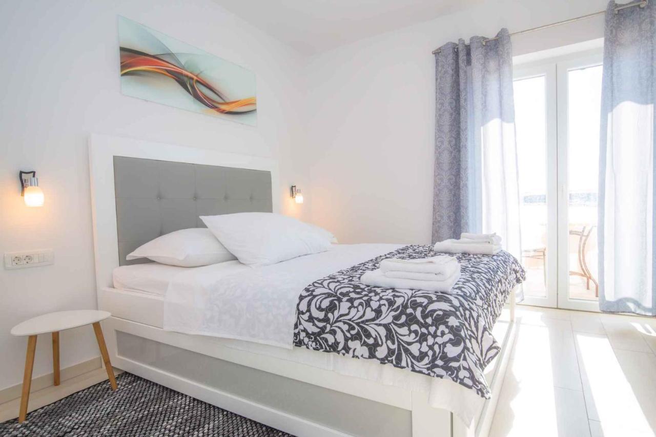 Apartments In Rogoznica 40364 エクステリア 写真