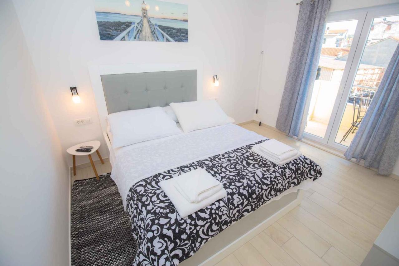 Apartments In Rogoznica 40364 エクステリア 写真