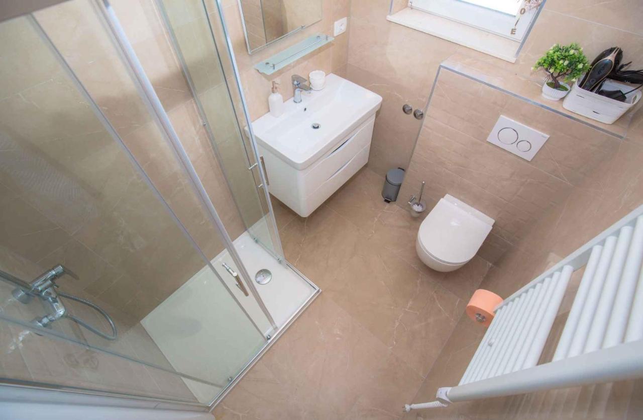 Apartments In Rogoznica 40364 エクステリア 写真