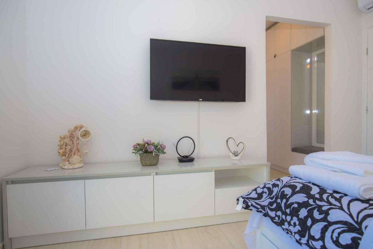 Apartments In Rogoznica 40364 エクステリア 写真